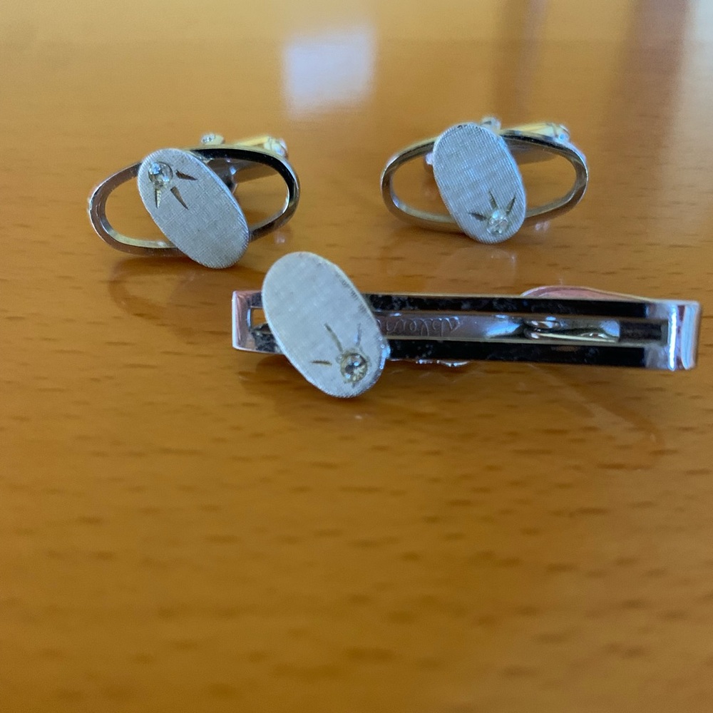 Men’s Vintage Cufflinks With Matching Tie Clasp